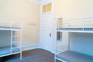 Хостелы Imaginary Hostel Таллин Кровать в общем номере для женщин с 4 кроватями-3